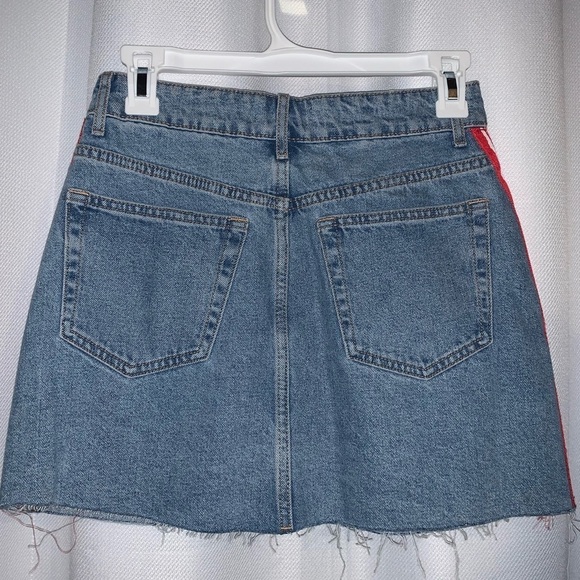 Zara denim skirt with red stripe - Picture 6 of 7